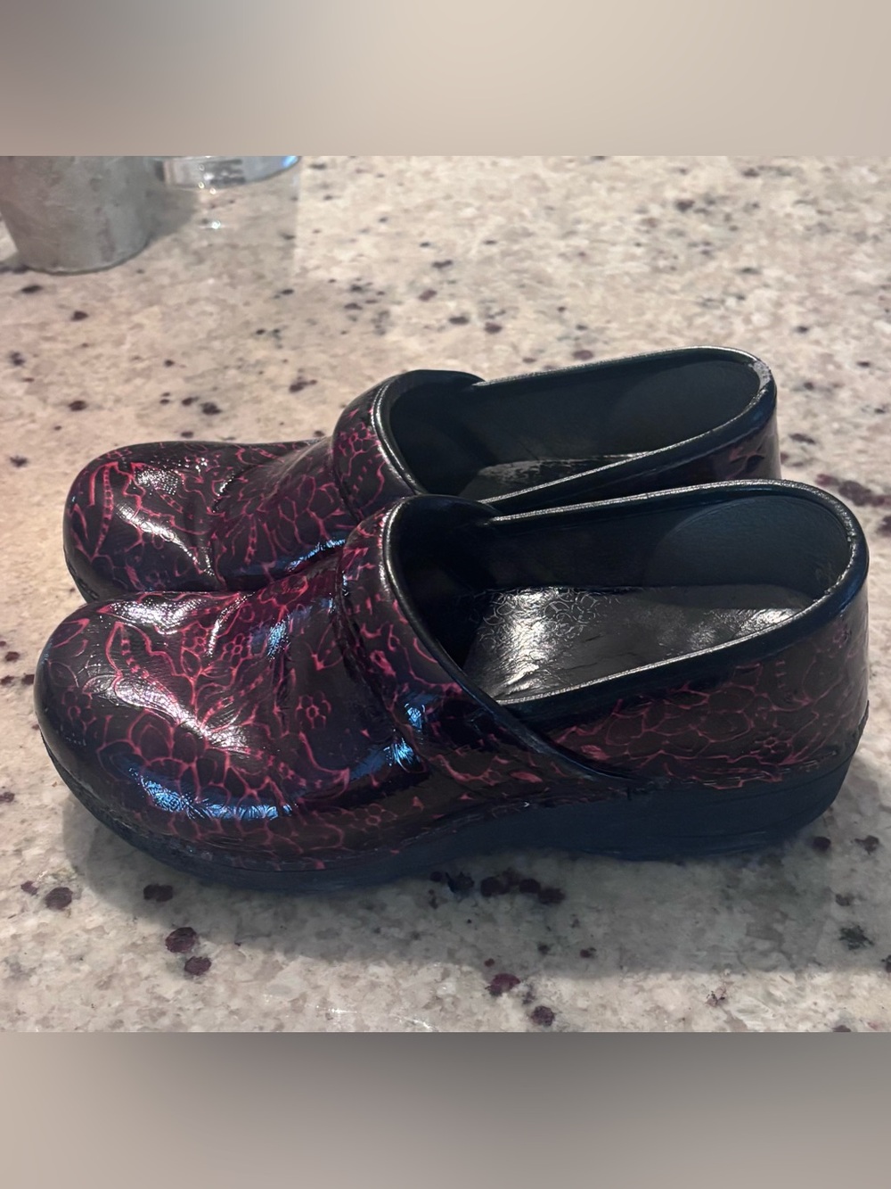 Dansko Go 2.0 Clogs Dark Red Black Floral Embossed Comfort Slip On Shoes Size 37
